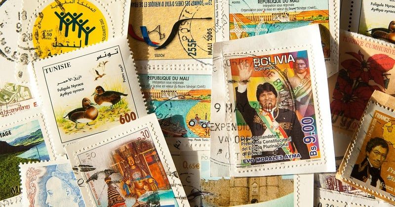Combien de timbres pour 100g : le guide simple pour ne plus se tromper